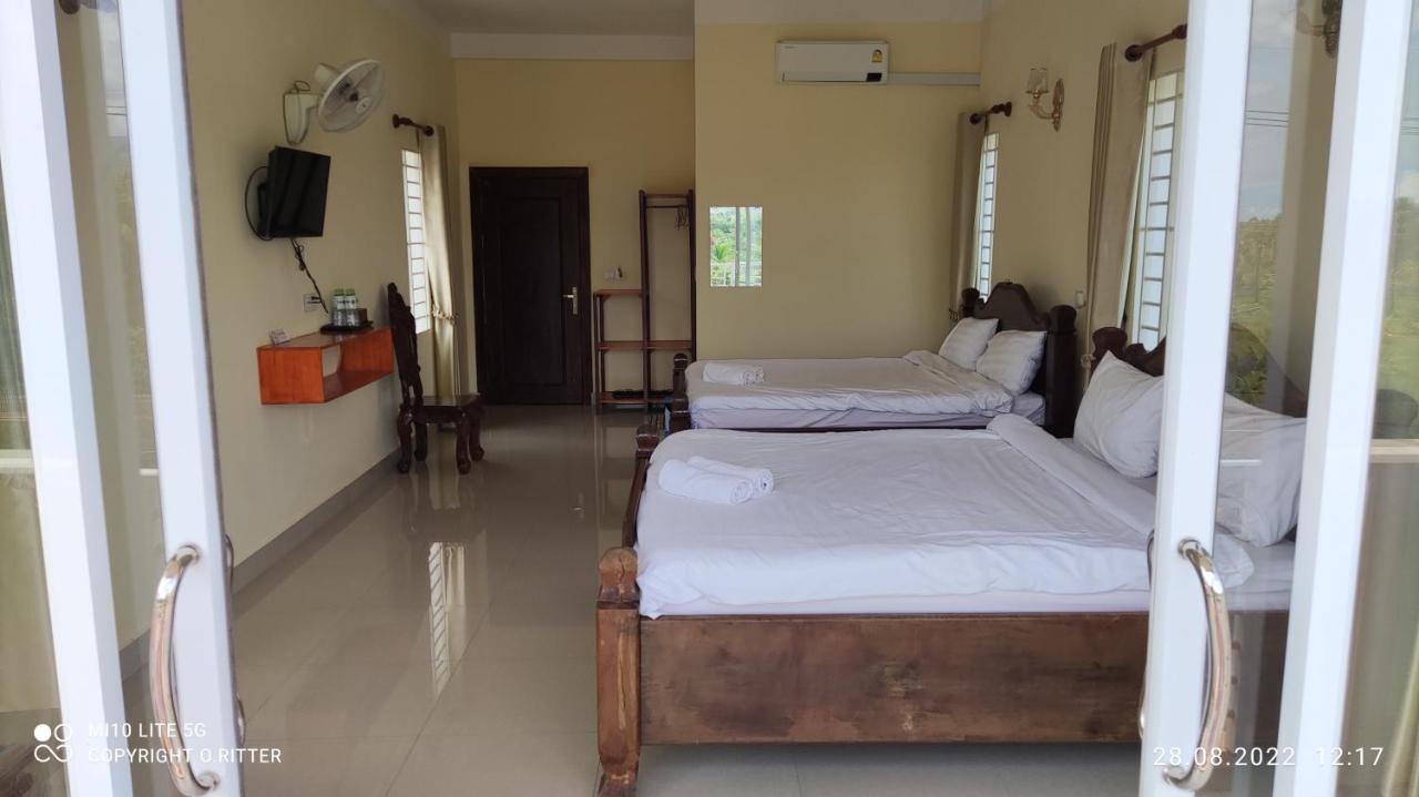 Monica Guesthouse Kampot Exterior foto